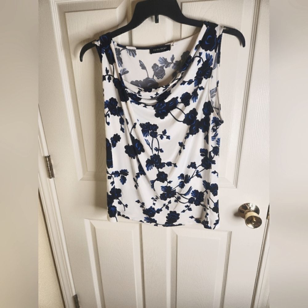 Ivanka Trump L White Navy Blue Floral Print  Slvless Cowl Neck Women Top Blouse - Picture 3 of 6
